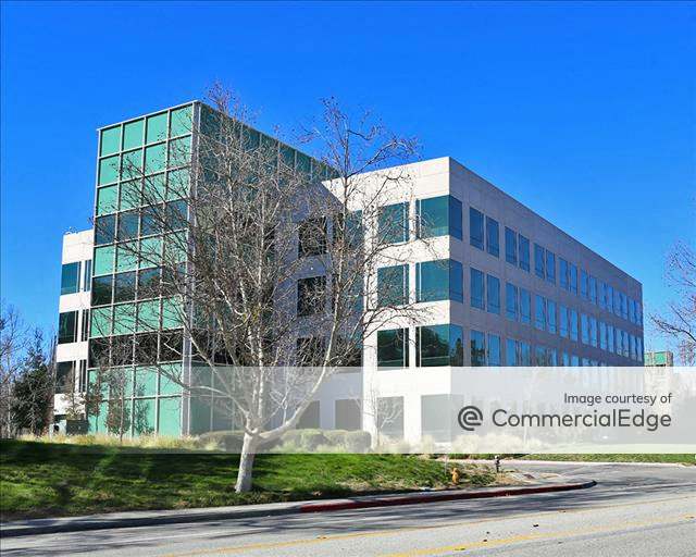 Kaiser Permanente Santa Clarita Medical Offices 26877 Tourney Road, Valencia, CA Office Space